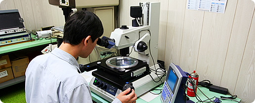 Measuring microscope MF-A505 (Mitsumoto co.) & 2-D Data Processor QM-Data200